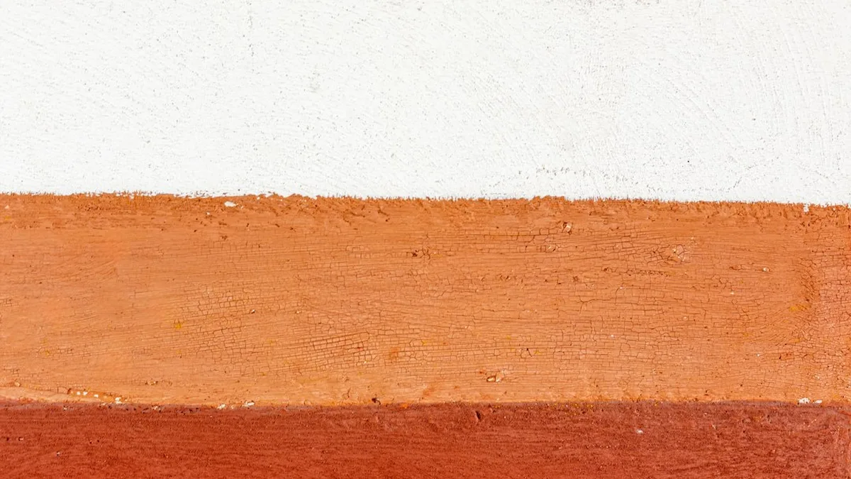 couleur terre cuite — Couleur terre cuite : explications et repères